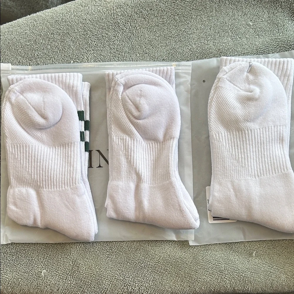 Seint Athletic Crew Socks Set of 3 Unisex New Performance Sport Socks
